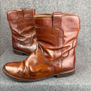 Frye Paige Distressed Leather Boots Size Womens 6 B